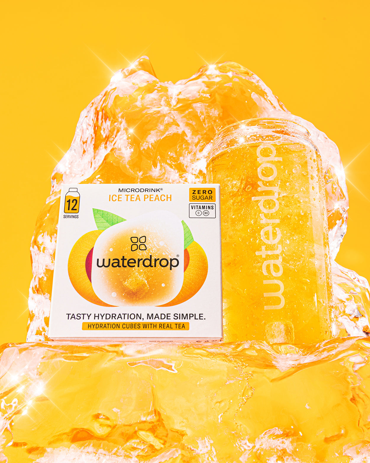 Social Mode Set: “Ice Tea Peach” hydration cubes and drink display.